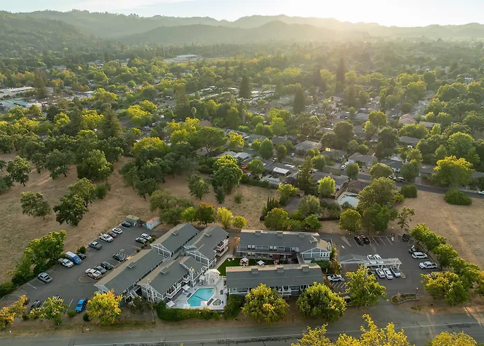 Upvalley Inn & Hot Springs, An Ascend Collection Hotel